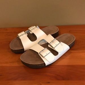 Torrid White Faux Leather Dual Strap Slide sz 6WW